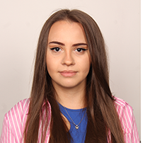 Петя Поликова